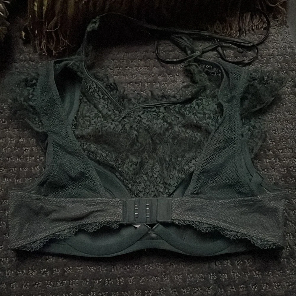 Victoria’s Secret shiny silky forest green lace bra bralette vintage crop top - Picture 2 of 5